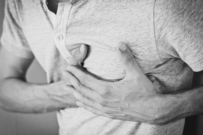 Paro Cardiaco vs Infarto al corazón. ¿Son lo mismo? ¿Debería importarme?